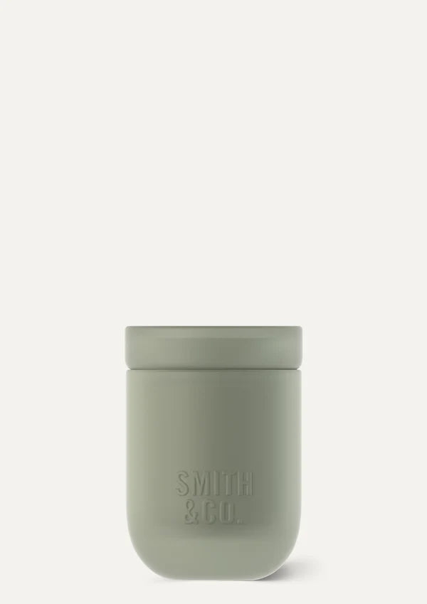 Amber & Freesia Scented Candle 250g SMITH&CO. Hoofdafbeelding