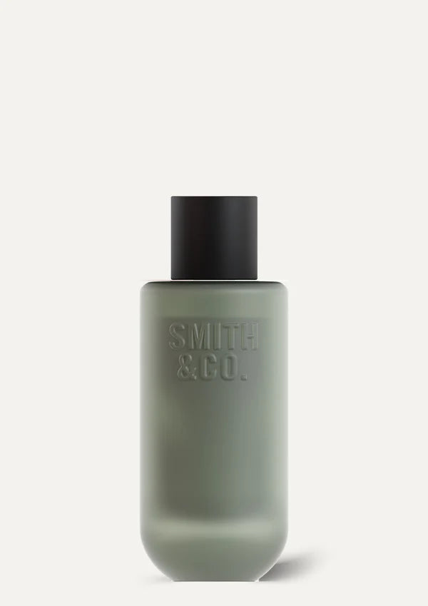 Amber & Freesia Room Spray  SMITH&CO.
