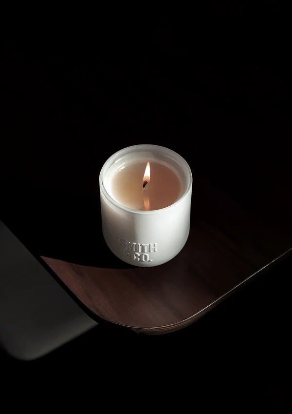 Tonka & White Musk Scented Candle 250g  SMITH&CO.